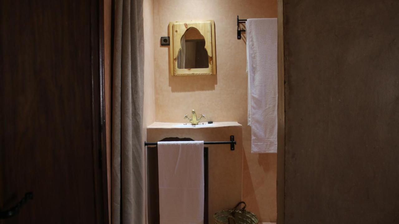 Gite Ait Lmaalam Chez Ahmed スコーラ エクステリア 写真